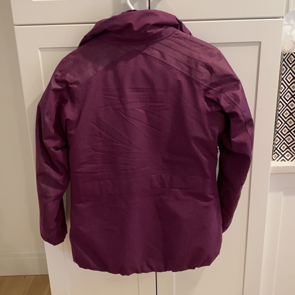 Helly Hansen XS purple ski/snowboard jacket - Picture 4 of 6
